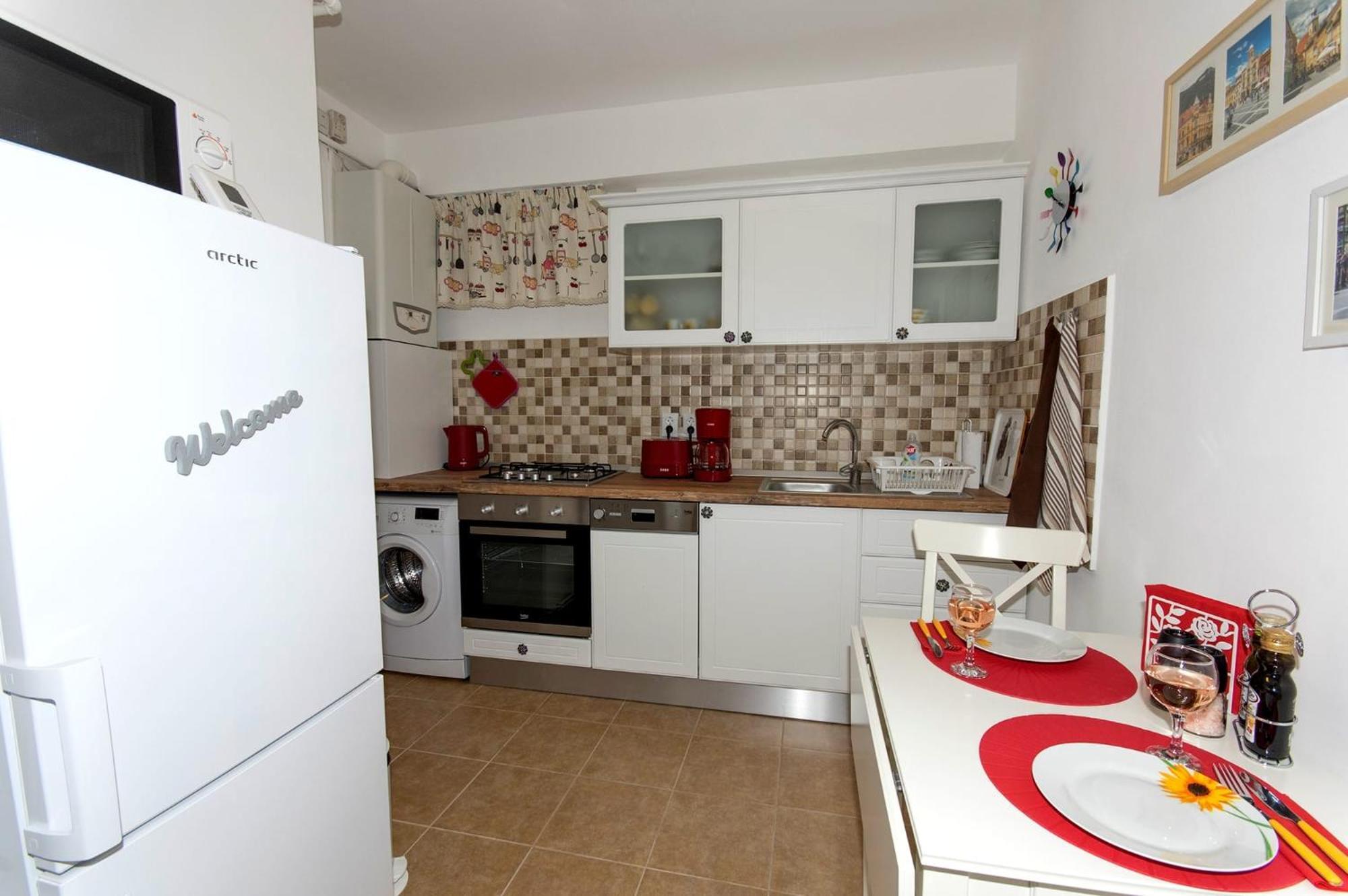 John Residence Apartment Brasov With Parking Option Bagian luar foto
