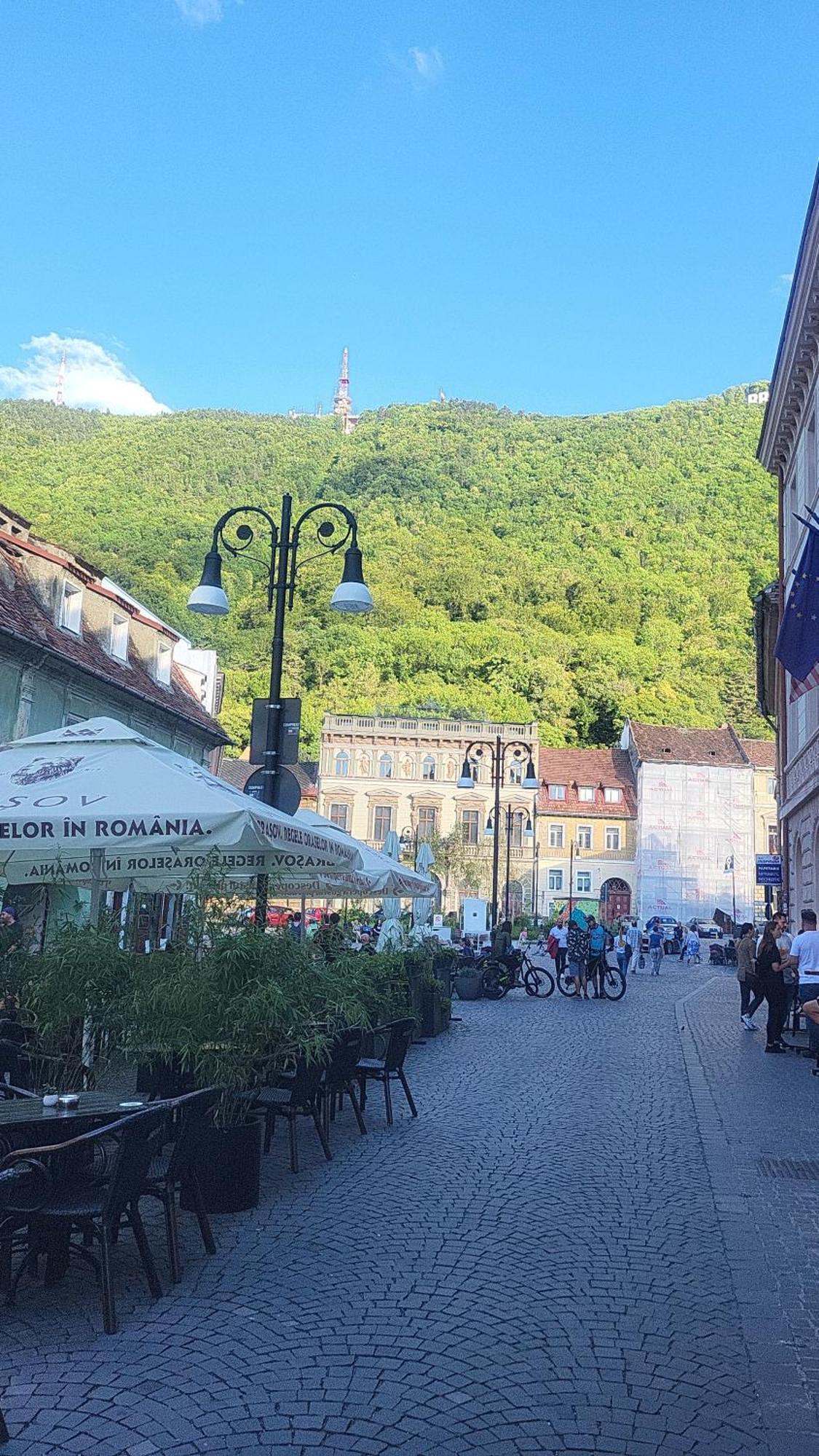 John Residence Apartment Brasov With Parking Option Bagian luar foto