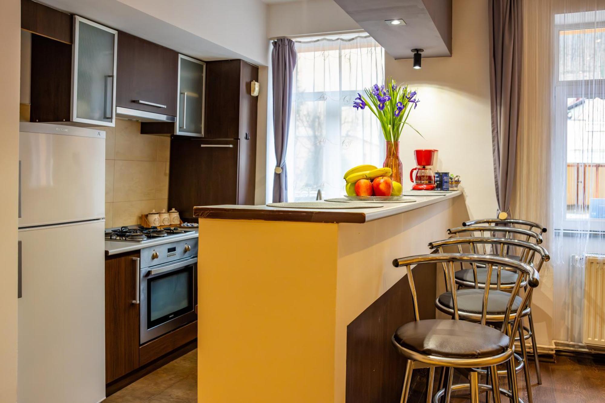 John Residence Apartment Brasov With Parking Option Bagian luar foto
